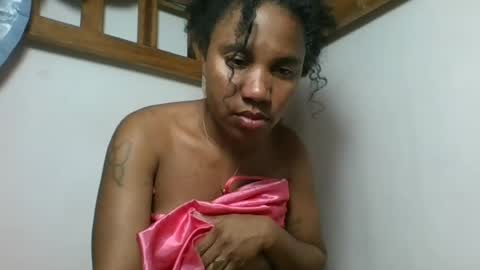 Amyatche online show from August 15, 5:44 am