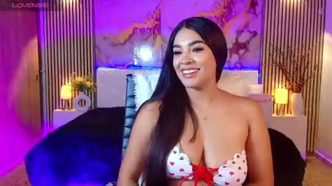 amyjohnsonn online show from July 28, 4:51 am