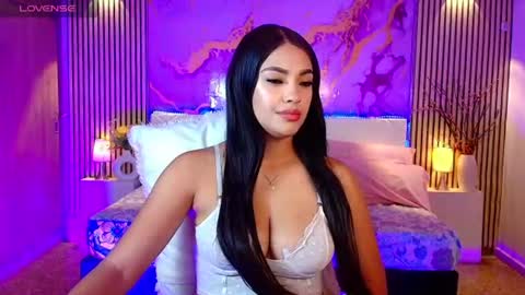 amyjohnsonn online show from July 30, 5:48 am