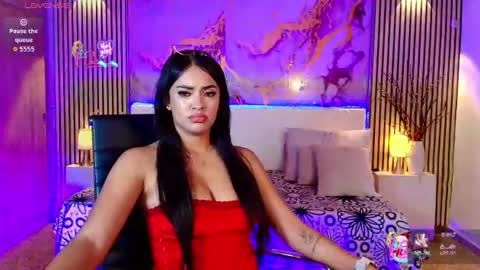 amyjohnsonn online show from August 6, 8:35 am