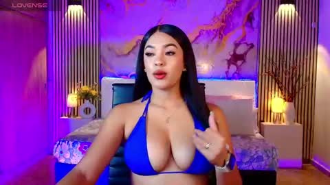 amyjohnsonn online show from August 9, 5:08 am