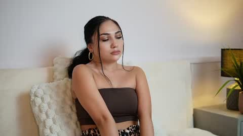  Amy  online show from August 14, 2:15 am