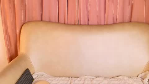 Amyy online show from August 5, 10:52 pm