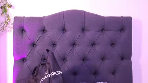 Amyy online show from August 10, 12:39 pm