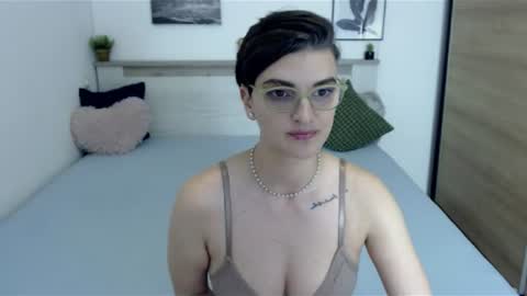 AmyLexy online show from July 10, 8:14 pm
