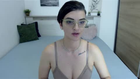 AmyLexy online show from July 17, 8:42 pm