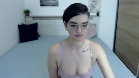 AmyLexy online show from July 18, 7:48 pm