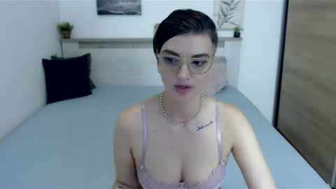AmyLexy online show from July 19, 9:17 pm