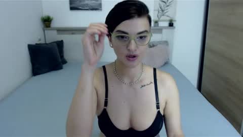 AmyLexy online show from August 9, 10:55 pm