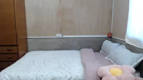 amysweetbabe online show from August 10, 7:21 am