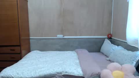 amysweetbabe online show from August 14, 7:12 am