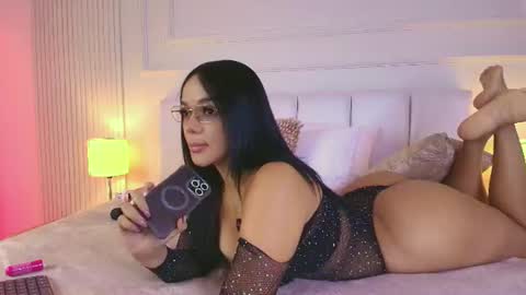 Anna Lynn online show from August 5, 6:22 am