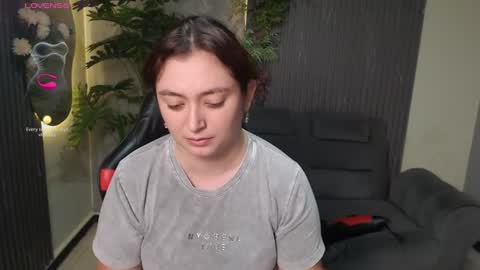 Ana online show from August 4, 6:27 pm