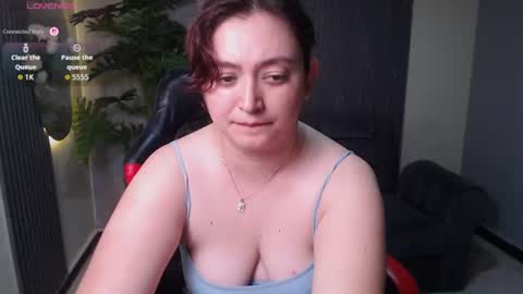 Ana online show from August 8, 6:52 pm