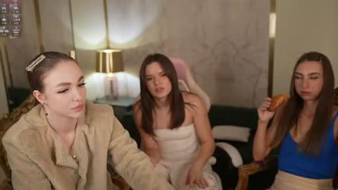 Sweet girls online show from August 12, 5:15 pm