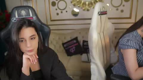 Sweet girls online show from August 14, 6:33 pm