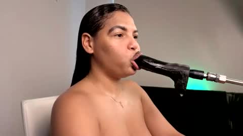 Anabel Alice Gandara online show from August 4, 7:44 pm