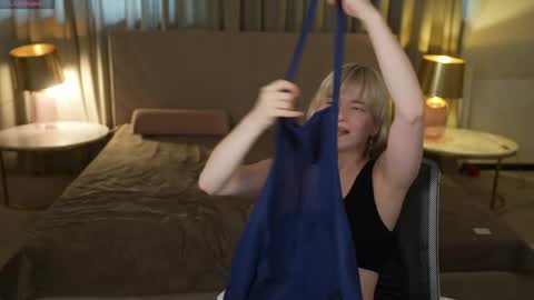 PLAYHARD054 online show from May 15, 4:07 pm
