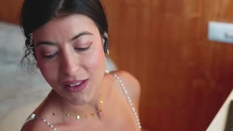 anabelcurvy online show from July 15, 1:23 pm
