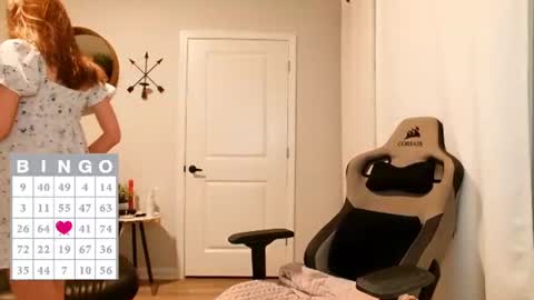 Anabelleleigh online show from August 12, 1:41 am