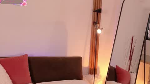 ANABEL WOLF  online show from July 28, 4:46 pm