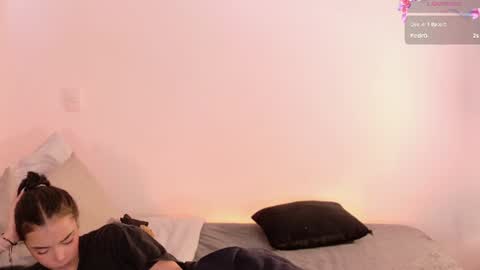 ANABEL WOLF  online show from August 3, 9:44 pm
