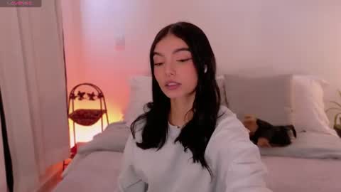 ANABEL WOLF  online show from August 18, 4:24 pm
