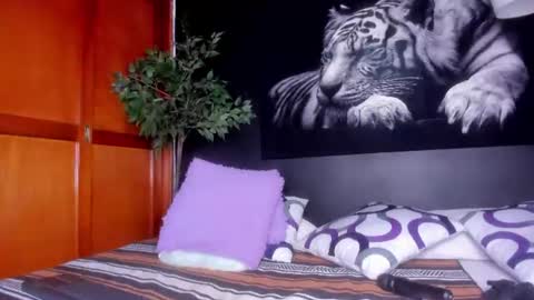Anahi online show from August 11, 4:03 am