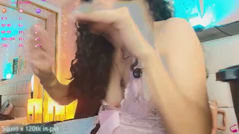 Anahi  online show from August 6, 1:48 am