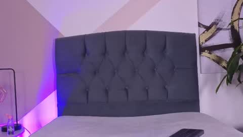 anahiv online show from August 11, 2:52 pm