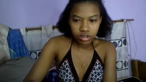 anaissa23 online show from June 21, 11:05 pm