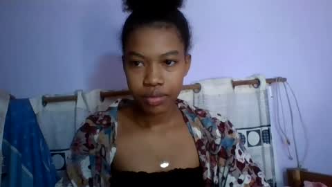 anaissa23 online show from June 28, 2:36 am