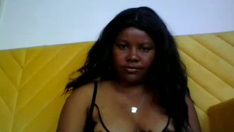 anaissa23 online show from July 6, 7:06 pm
