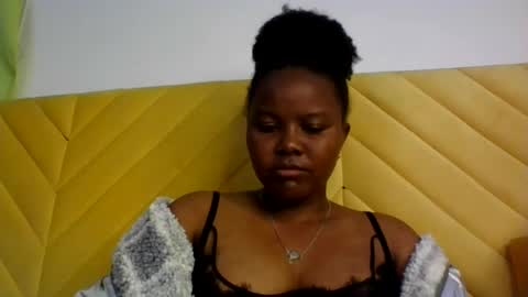 anaissa23 online show from July 16, 1:23 pm