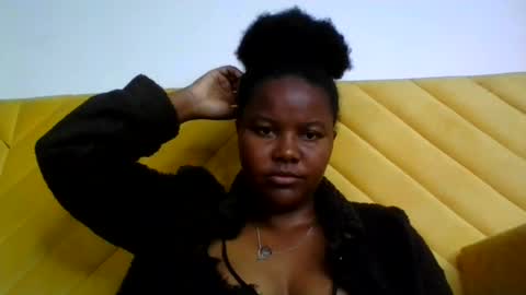 anaissa23 online show from July 18, 12:39 pm