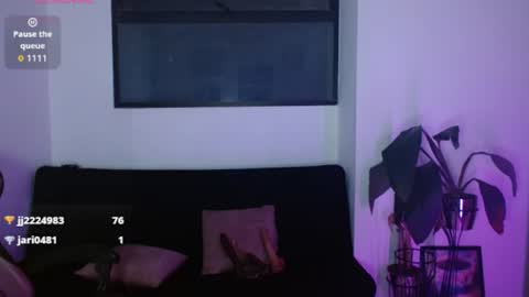    online show from August 3, 1:34 am