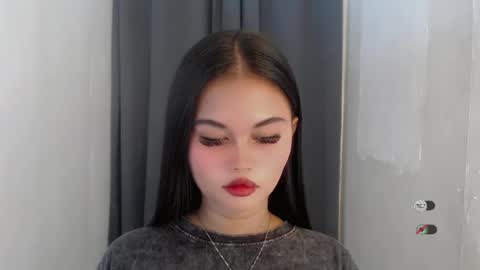 anaruru_ online show from August 7, 8:36 am