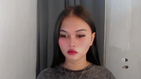 anaruru_ online show from August 8, 1:44 pm