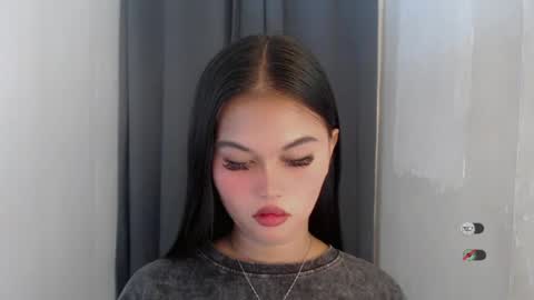 anaruru_ online show from August 9, 1:34 pm