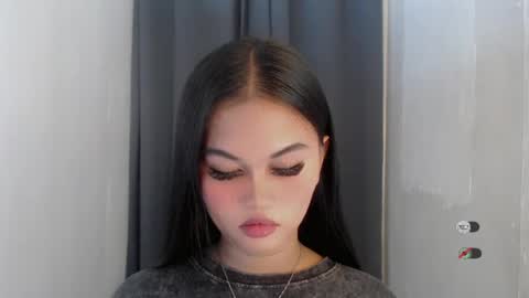 anaruru_ online show from August 11, 11:56 am