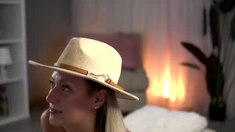 AnastasiaMills online show from August 4, 10:40 pm