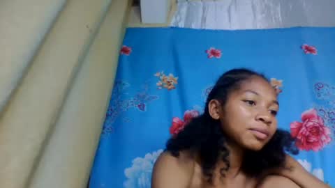 anathaliiie online show from August 14, 7:39 pm