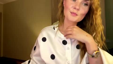 Ana online show from July 3, 10:23 pm
