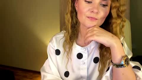 Ana online show from July 12, 9:54 pm