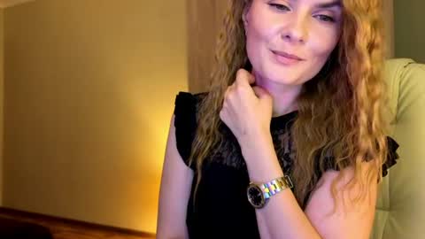 Ana online show from August 8, 10:32 pm
