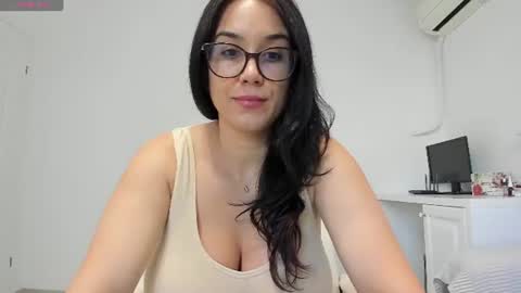 Andreea online show from August 4, 8:55 am