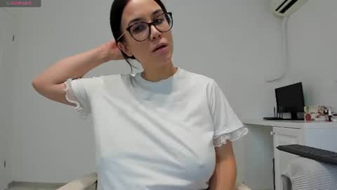 Andreea online show from August 4, 12:13 pm