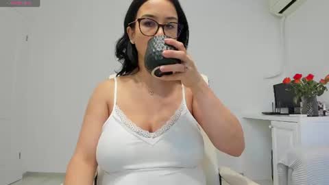 Andreea online show from August 7, 5:51 am