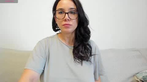 Andreea online show from August 10, 8:49 am