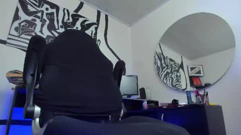 Anders X online show from August 7, 12:43 am